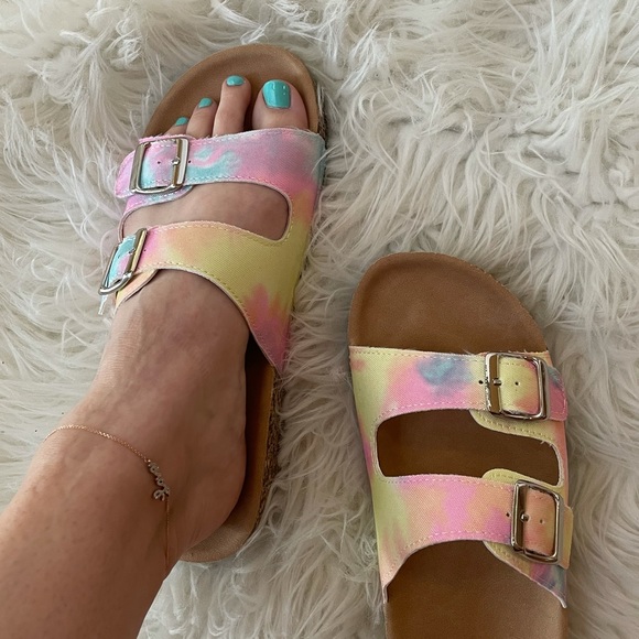 Tie Dye Footbed Sandals - Picture 10 of 16
